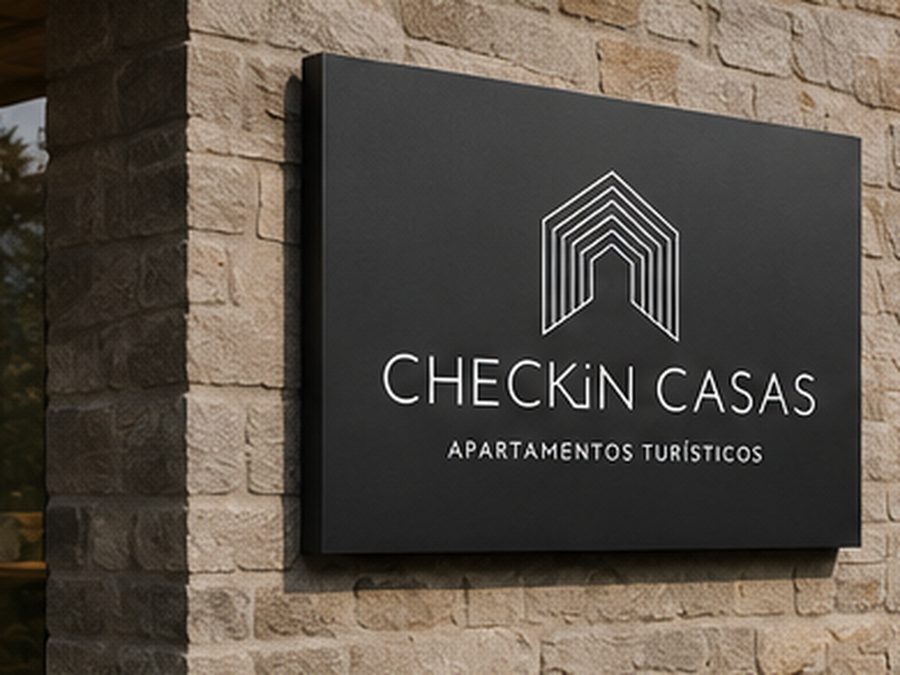 Placa exterior de Checkin Casas